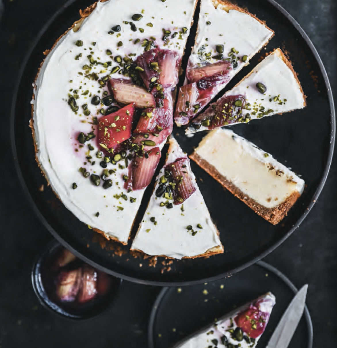 Cheesecake met rabarberragout
