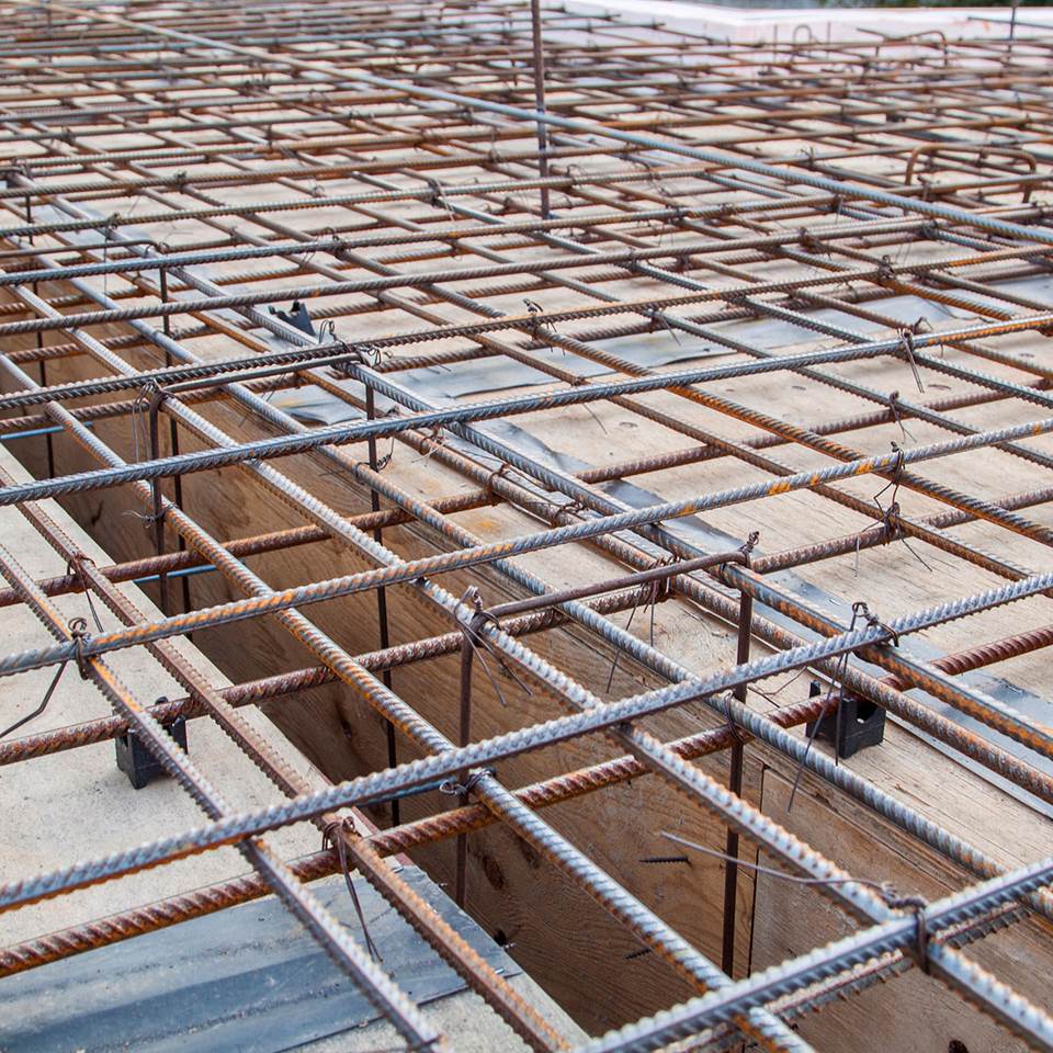Ijzer, gereedschap en afbouw